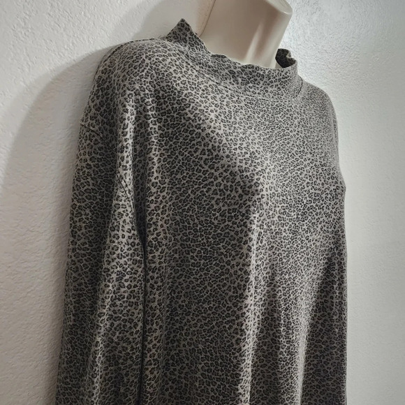 LESLIE FAY Leopard Print Mock Neck Top Size L - Picture 4 of 8